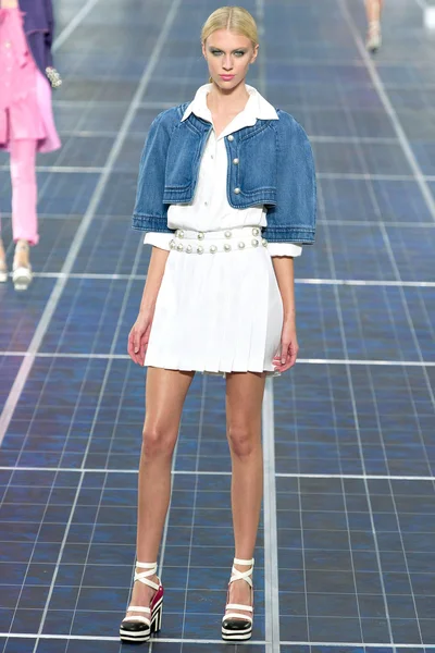 Look 47